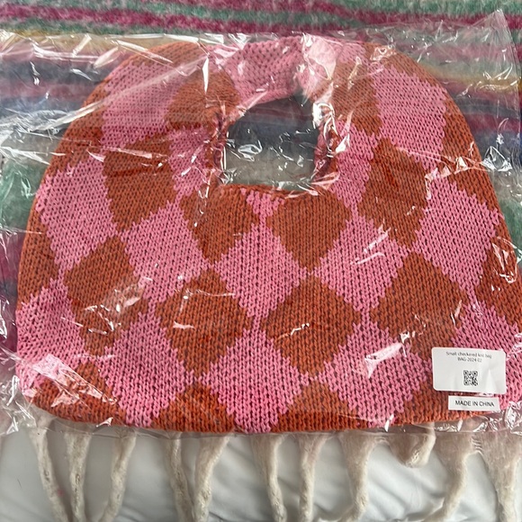 Handbags - NWT checkered knit bag
